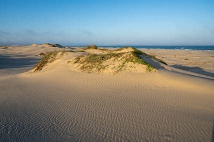 grsten strand|Sand ohne Ende: Das sind die 7 längsten Strände。